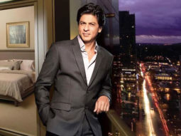 WHOA! Shah Rukh Khan visits his old DDA flat in Delhi with his kids; drops a note for present residents