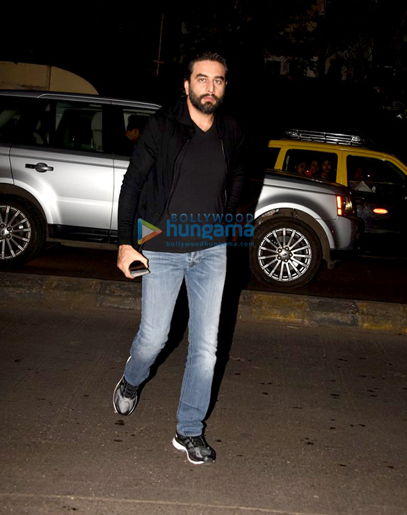 shah rukh sushant singh kriti sanon grace rohini iyers birthday bash 29