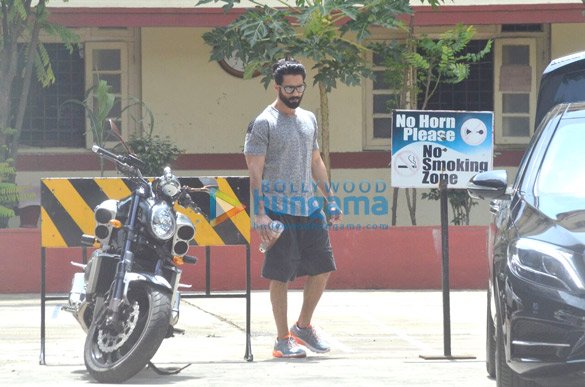 shahid kapoor sohail khan malaika arora rhea chakraborty snapped after gym session 7