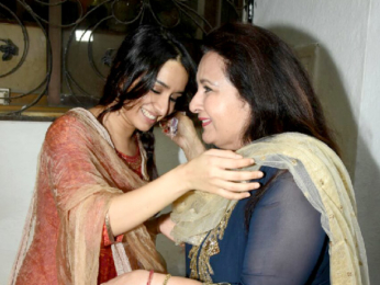 Shraddha Kapoor and family snapped during Ganesh Chaturthi celebrations⁠