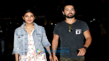Shruti Haasan snapped at the airport with her boyfriend