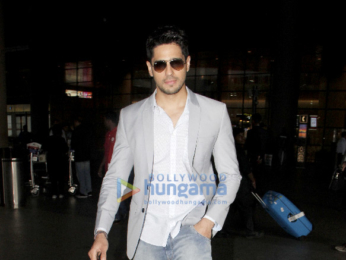 Sidharth Malhotra, Farhan Akhtar, Shreyas Talpade snapped at the airport