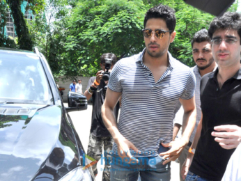 Sidharth Malhotra & Jacqueline Fernandez launch 'Bandook Meri Laila' song from A Gentleman
