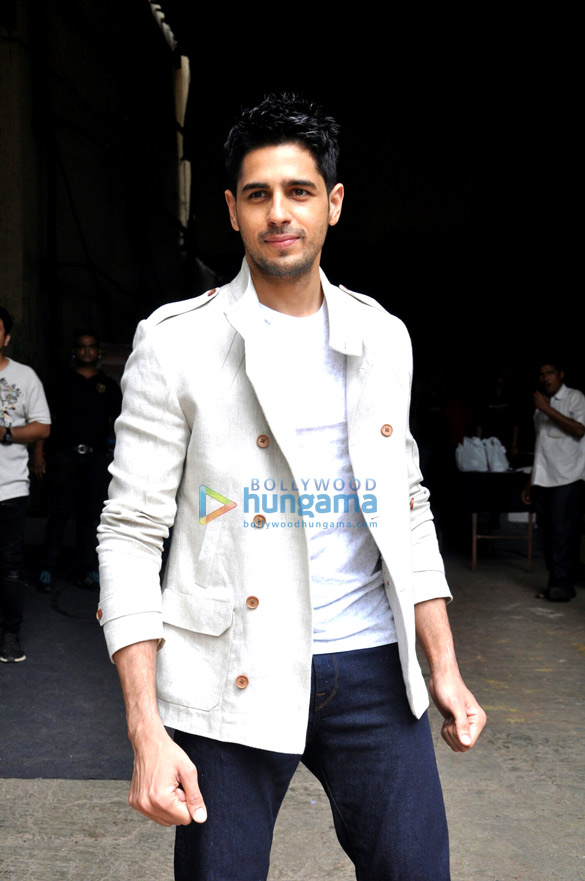 sidharth malhotra and jacqueline fernandez snapped promoting a gentleman 5
