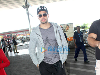 Sidharth Malhotra snapped as he leaves to promote his film 'A Gentleman' in Pune
