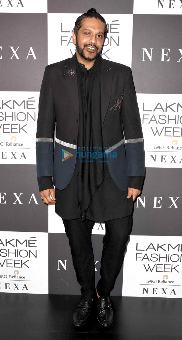 sunny leone sushant singh rajput tiger shroff sridevi and others on day 5 of lakme fashion week 2017 25