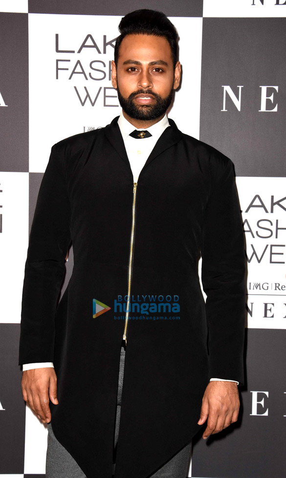 sunny leone sushant singh rajput tiger shroff sridevi and others on day 5 of lakme fashion week 2017 34
