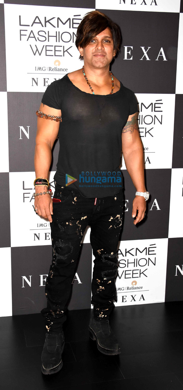 sunny leone sushant singh rajput tiger shroff sridevi and others on day 5 of lakme fashion week 2017 59