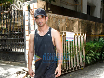 Sushant Singh Rajput and Sara Ali Khan snapped at Abhishek Kapoor's office