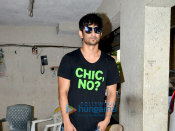 Sushant Singh Rajput and Sara Ali Khan snapped post meeting at Abhishek Kapoor's office