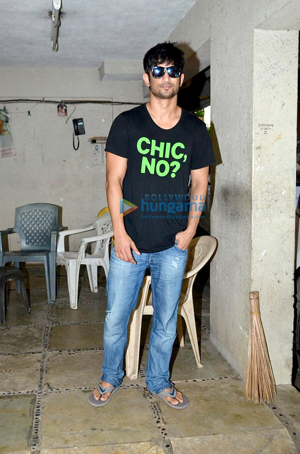 sushant and sara snapped post meeting 3