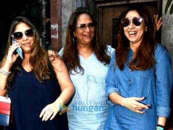 Twinkle Khanna and Bhavna Pandey snapped at Pali Bhavan