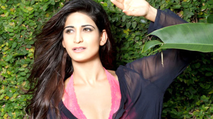 Aahana Kumra Would Like To Take Ranbir Kapoor To A … | Rapid Fire | Ranveer Singh | Arjun Kapoor Aahana Kumra Would Like To Take Ranbir Kapoor To A … | Rapid Fire | Ranveer Singh | Arjun Kapoor