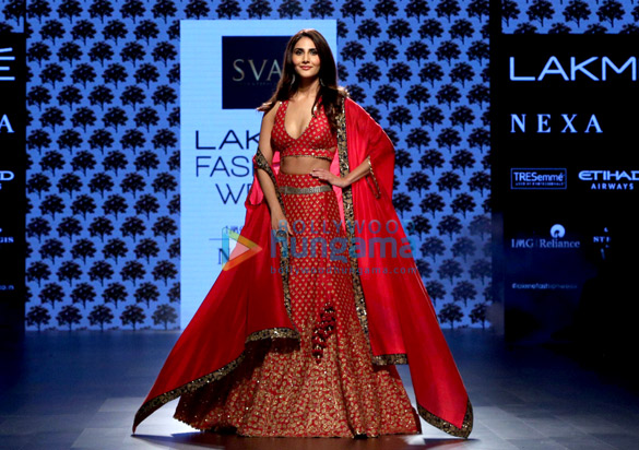 vaani kapoor walks for rva at lakme fashion week 2017 3