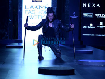 Vidhyut Jamwal walks for Asa Kazingmei at Lakme Fashion Week 2017