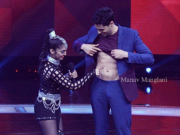 WOW! Sidharth Malhotra’s well-toned abs leaves reality show contestant awestruck