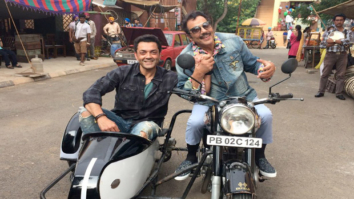 WOW! Dharmendra recreates Jai-Viru pose from Sholay with son Bobby Deol for Yamla Pagla Deewana 3