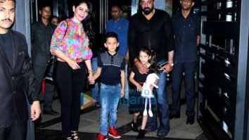 Sanjay Dutt and Manyata Dutt snapped with their kids