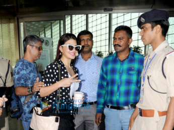 Sonam Kapoor, Shraddha Kapoor, Jacqueline Fernandez, Vidyut Jammwal and Reah Kapoor snapped at the airport