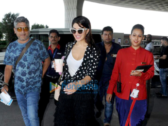 Sonam Kapoor, Shraddha Kapoor, Jacqueline Fernandez, Vidyut Jammwal and Reah Kapoor snapped at the airport