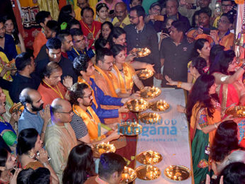 Aamir Khan graces Navratri Pooja in Vadodara