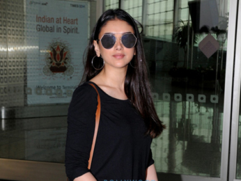 Aditya Roy Kapur, Kriti Sanon, Aditi Rao Hydari and others snapped at airport