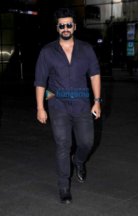 arjun kapoor and ayushmann khurrana snapped at the airport 4
