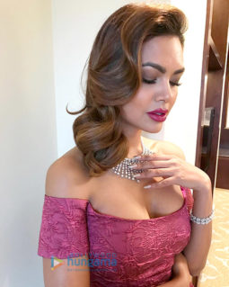 Celebrity Photo Of Esha Gupta