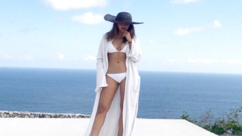 HOT! Esha Gupta shares drool-worthy pictures in a bikini