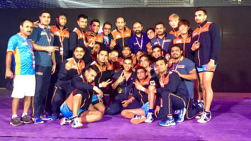 Here’s the video of Akshay Kumar practicing with his team Bengal Warriors