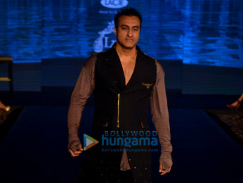 Hrithik Roshan, Esha Gupta, Nidhhi Agerwal and others walk at Tech Fashion Tour Season 3