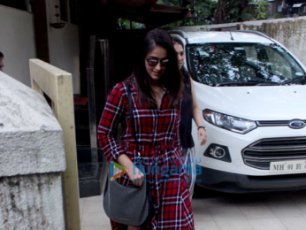 Ileana D’Cruz snapped at Matrix office