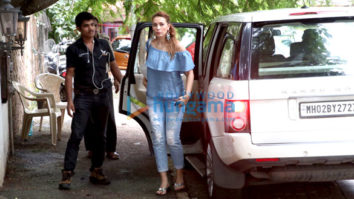 Iulia Vantur visits Aalim Hakim