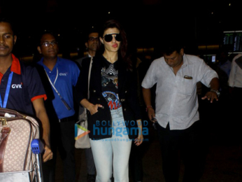 Jacqueline Fernandez, Sonakshi Sinha, Jahnavi Kapoor and Khushi Kapoor snapped at the airport