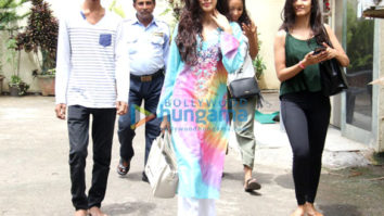 Jhanavi Kapoor snapped post her dance rehearsals