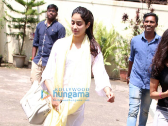 Jahnavi Kapoor spotted after dance rehearsal in Bandra