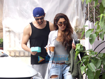 Kartik Aaryan snapped in Bandra