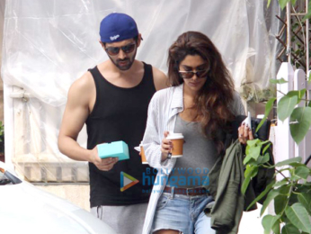 Kartik Aaryan snapped in Bandra