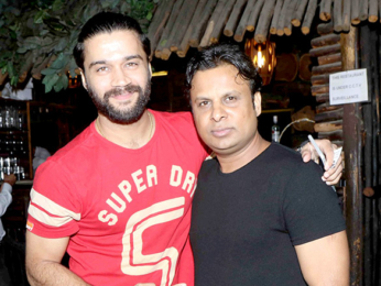 Lyricist Kumaar celebrates his birthday with friends and relatives