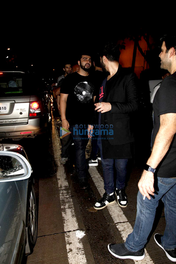 ranbir kapoor varun dhawan arjun kapoor aditya roy kapur and ileana dcruz snapped post party at sucasa bandra 3