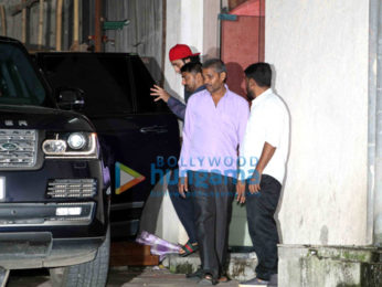 Ranbir Kapoor and Jaya Bachchan spotted at Bandra