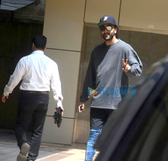 ranbir kapoor snapped post rehearsals for his film dragon in bandra 2