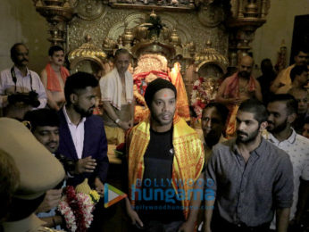 Ronaldinho visit Sidhivinayak temple in Mumbai