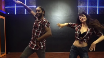 ROCKING dancing by Sandeepa Dhar on Chalti Hai Kya 9 se 12 from Judwaa 2