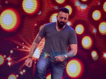 Sanjay Dutt meets the contestants of 'Sa Re Ga Ma Pa L'il Champs'