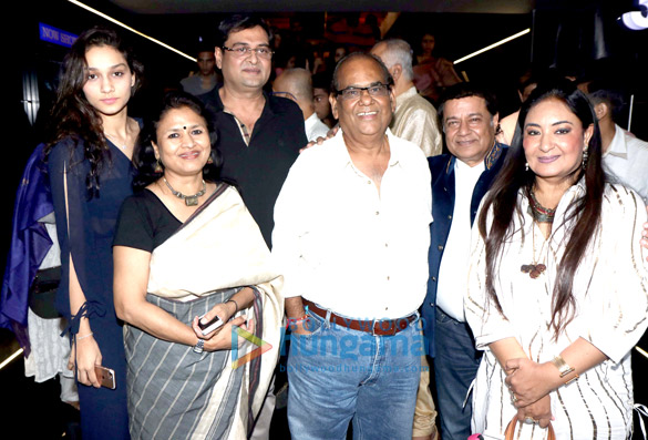 sarika satish kaushik anup jalota and others grace the special screening of film mr kabaadi 1