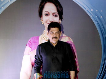 Shah Rukh Khan graces Hema Malini's Dance event with international artists from Georgia