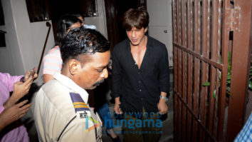 Shah Rukh Khan snapped outside Shankar Mahadevan’s studio
