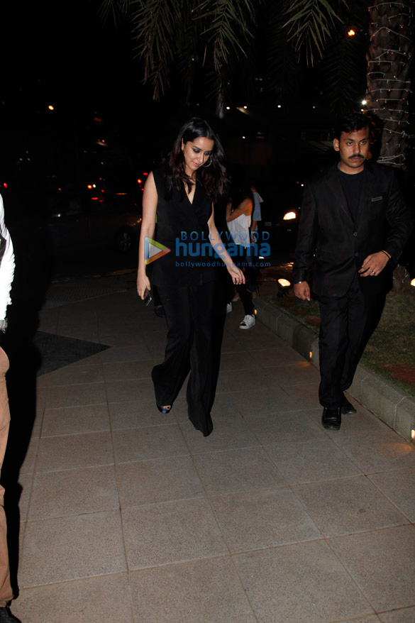 shraddha kapoor snapped in bandra 5