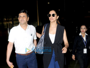 Sonam Kapoor, Shraddha Kapoor, Jacqueline Fernandez, Vidyut Jammwal and Rhea Kapoor snapped at the airport